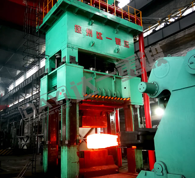 新型框架式锻造液压机